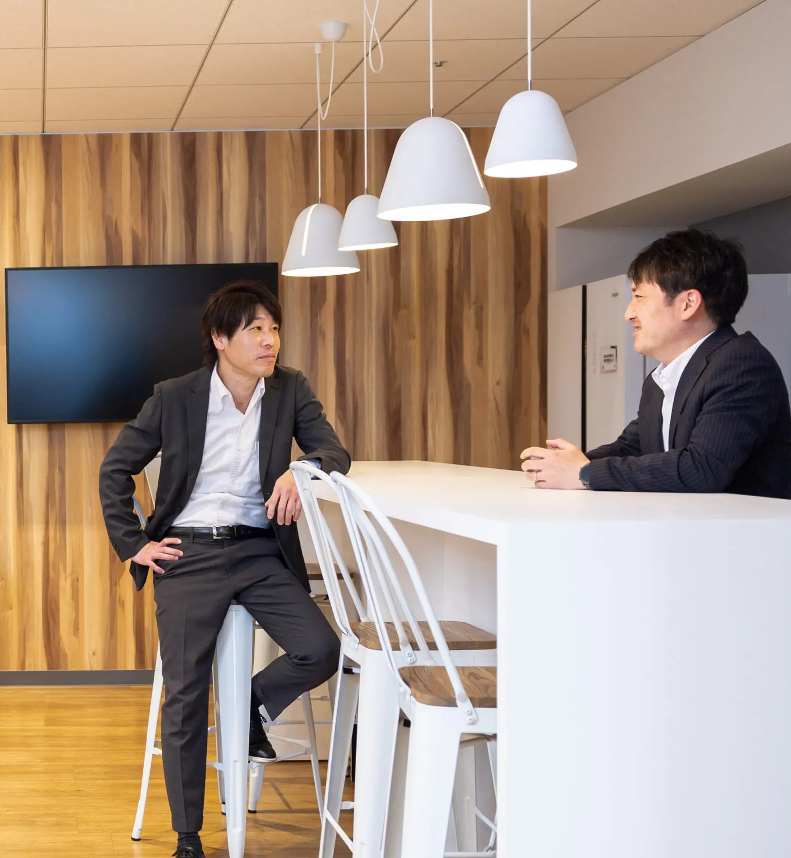 2人の男性の写真